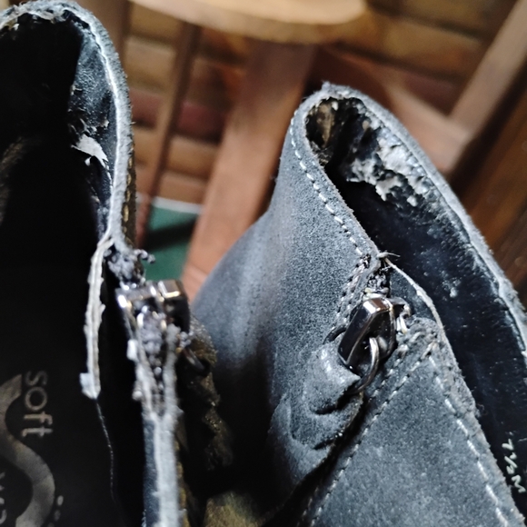 Softwalk Women's Dakota Ankle Boot - Picture 7 of 9